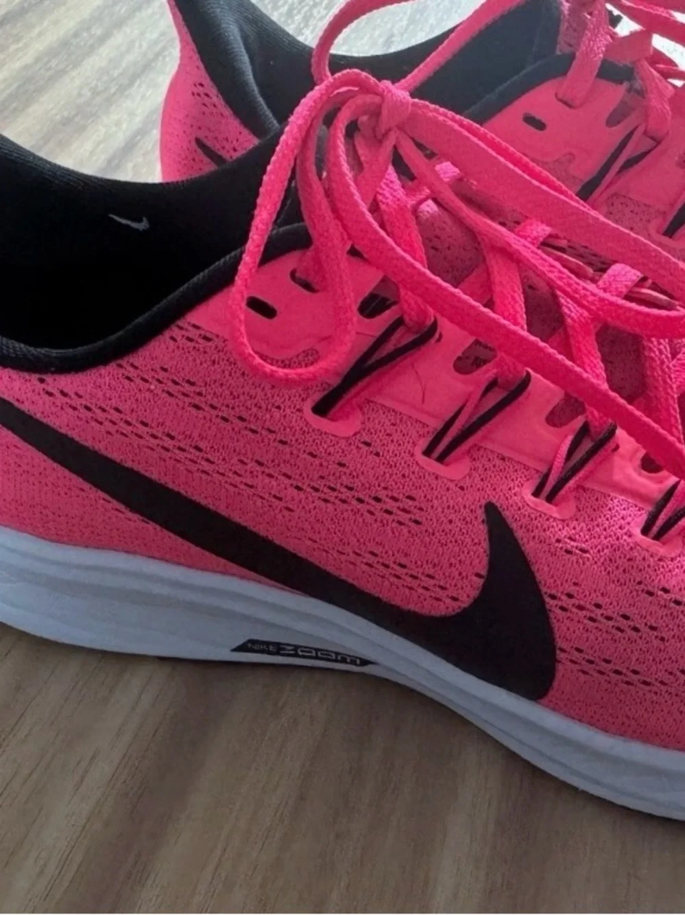 Nike Air Zoom Pegasus 36 Hyper Pink Running Shoes Women's Sz 8 AQ2210-600